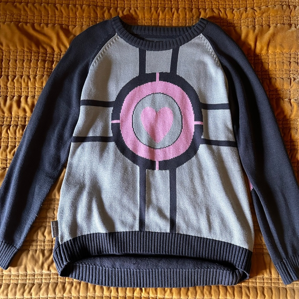 WeLoveFine Valve Portal Companion Cube Sweater - Picture 4 of 6